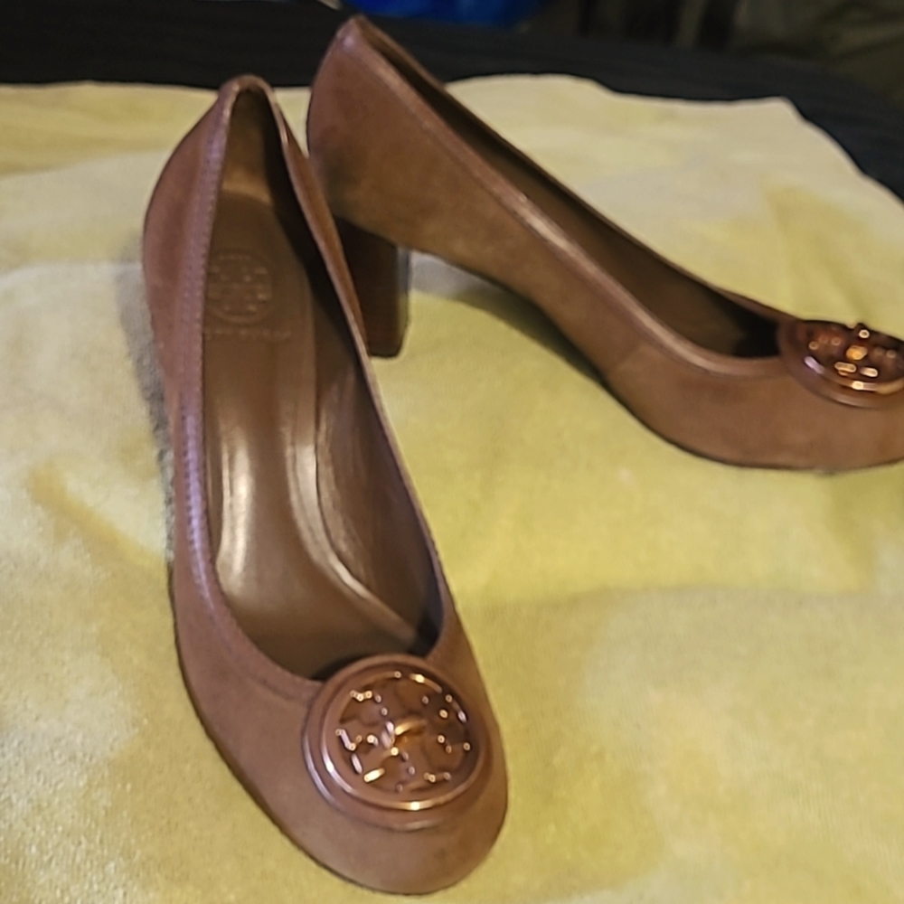 Tory Burch Selma suede pumps